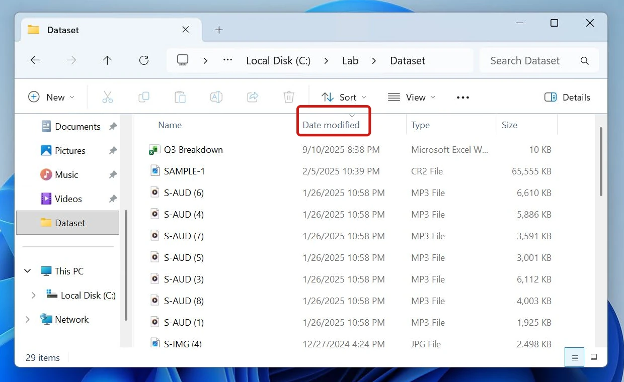 Sorting a folder by clicking the Date modified column header in Details view